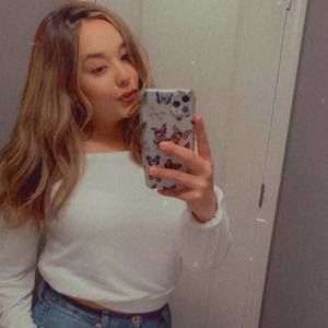 Meet your Posher, Cristal